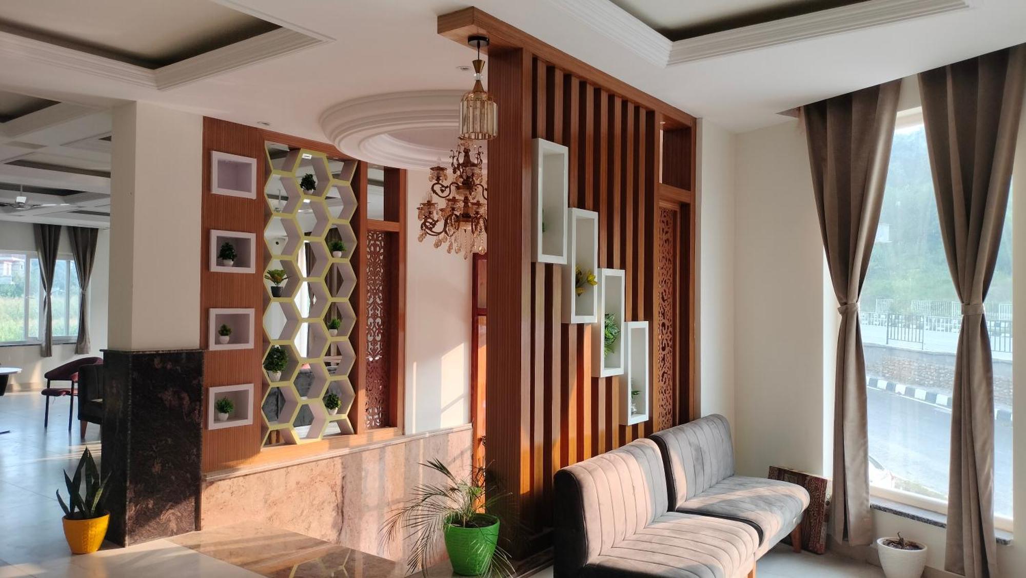 Govind Sagar View Hotel & Restaurant ビラースプル エクステリア 写真