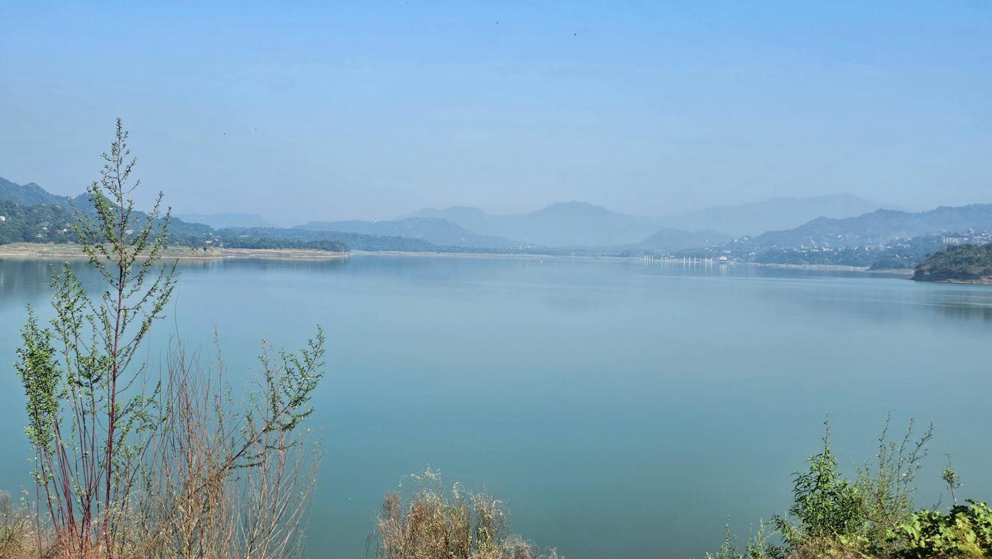 Govind Sagar View Hotel & Restaurant ビラースプル エクステリア 写真