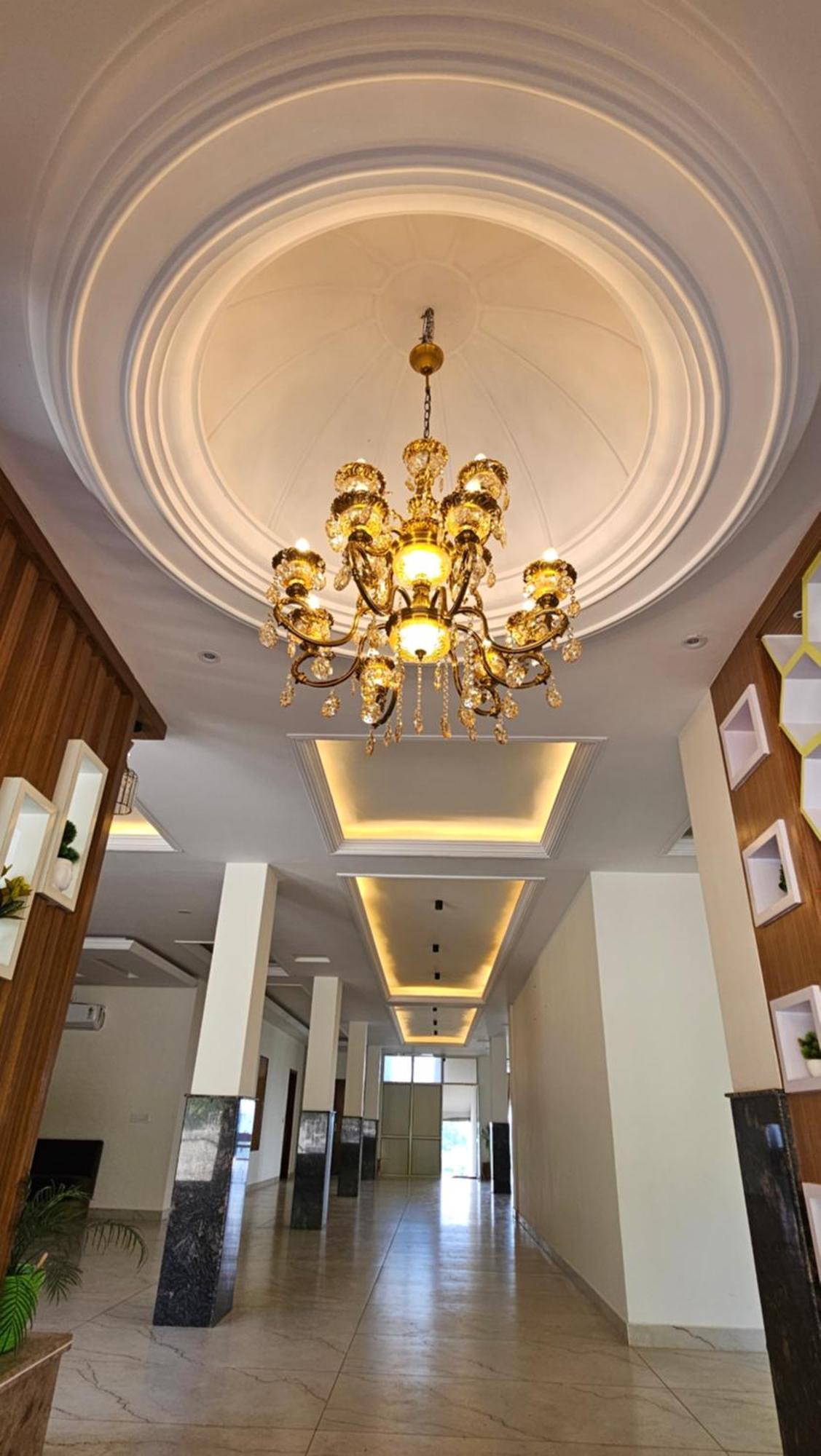 Govind Sagar View Hotel & Restaurant ビラースプル エクステリア 写真